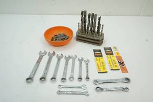 lot 143 image: hand tools