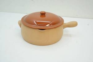 lot 172 image: Red Wing bakeware