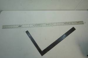 lot 175 image: straight edgeframing square