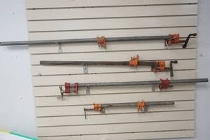 lot 186 image: 4 pipe clamps