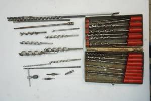 lot 203 image: auger drill bits