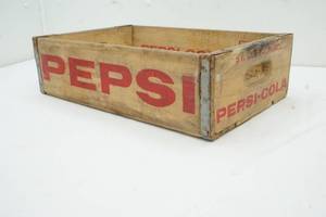 lot 242 image: Pepsi Crate