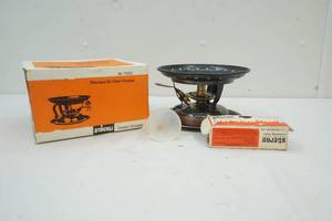 lot 247 image: Fondue set