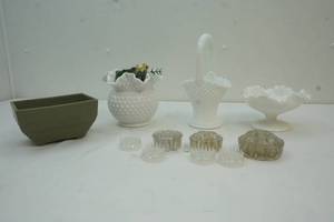 lot 271 image: decor