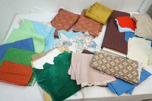 lot 333 image: quilt fabric