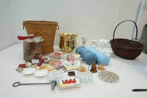 lot 356 image: basketsdecor