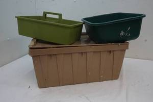 lot 376 image: storage containers
