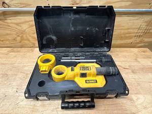 lot 61 image: DEWALT DWH050K Large Hammer Drilling Dust Extraction System , Yellow