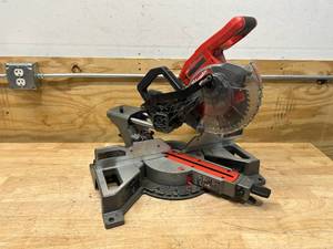 lot 11 image: MILWAUKEE M18 FUEL 18V Lithium-Ion Brushless Cordless 7-14 in. Dual Bevel Sliding Compound Miter Saw (Tool-Only)