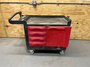 lot 72 image: RUBBERMAID 49 x 26 316 TRADEMASTER Cart with 4 Drawers and Cabinet