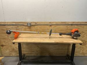 lot 116 image: HUSQVARNA 324L String Trimmer