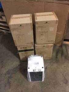 lot 36 image: Moderncasa Ultrasonic Humidifier MO-AH-01   Customer Returns See Pictures