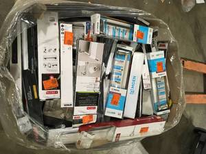 lot 37 image: Gaylord of Bathroom Items and Plumbing Items Various Models and Conditions  Customer Returns See Pictures