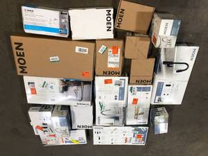 lot 17 image: Lot of Assorted Faucets Various Models and Conditions  Customer Returns See Pictures