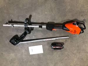lot 22 image: ECHO eFORCE 56V X Series Brushless Cordless Battery Attachment Capable 17 in. Cut String Trimmer with 2.5Ah Battery  No Charger Included  Customer Returns See Pictures