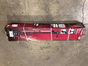 lot 32 image: Husky 48 in. 3-12-Ton Farm Jack    Customer Returns See Pictures