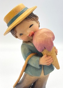 lot 12 image: Vintage Wood Carved Anri Summertime Figurine