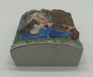 lot 16 image: Vintage Character Pocket Wall Vase