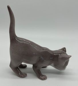 lot 27 image: Bing & Grndahl Kitten Figurine #2517