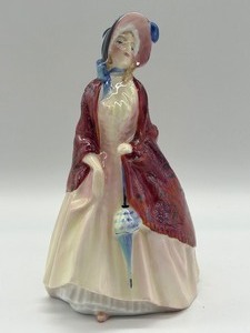 lot 329 image: Royal Doulton Paisley Shawl Porcelain Figurine HN 1460