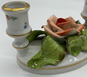 lot 333 image: Vintage Pair of Pretty Herend Rose Detailed Candle Holders