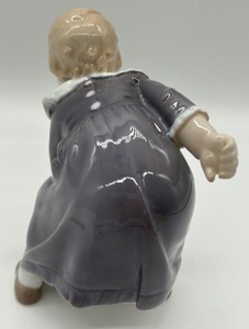 lot 390 image: Bing & Grndahl Girl in Dress Porcelain Figurine 1995