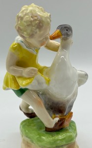 lot 394 image: Vintage Royal Worcester Goosey Goosey Gander Porcelain Figurine by Freda Doughty RW 3304
