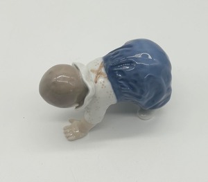lot 236 image: Royal Copenhagen Crawling Baby Porcelain Figurine #1518