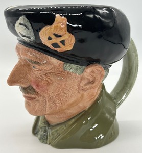 lot 34 image: Vintage Royal Doulton Monty Character Mug D6202