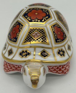lot 47 image: Royal Derby Turtle Paperweight