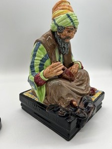lot 54 image: Royal Doulton Cobbler Figurine HN 1706