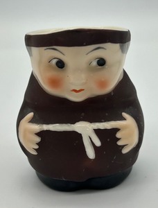 lot 150 image: Goeble Monks Salt & Pepper Shakers and Creamer