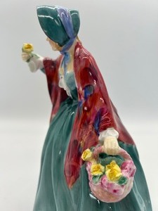 lot 152 image: Royal Doulton Lady Chairman Figurine