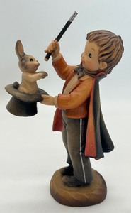 lot 245 image: Hand Carved Juan Ferrandiz Anri Abracadabra Figurine