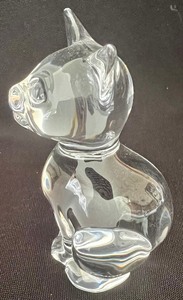 lot 98 image: Crystal Daum Cat Figurine