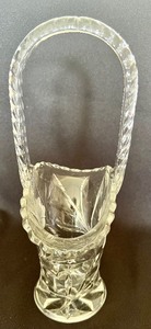 lot 100 image: Vintage Depression Era Etched Brides Basket