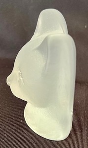 lot 106 image: NYBRO Sweden Crystal Cat Head Figurine