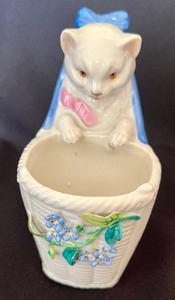 lot 108 image: Vintage Cat with Basket Matchstick Holder Figurine