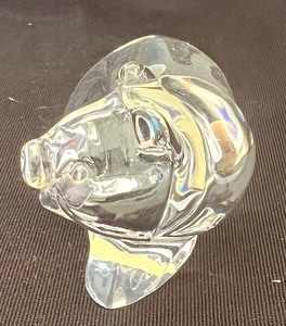lot 163 image: Crystal Daum Pig Figurine