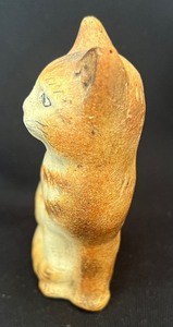 lot 185 image: Walnut Ridge Collectibles Cat Figurine