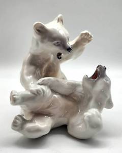 lot 8 image: Vintage Royal Copenhagen Playing Polar Bear Cubs #1102