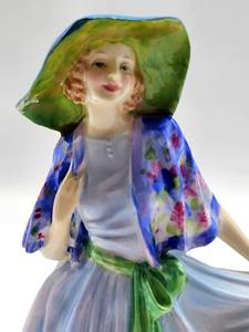 lot 158 image: Royal Doulton Nadine Glazed Porcelain Figurine HN 1885