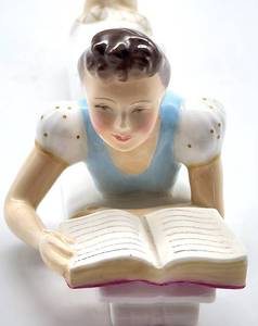 lot 416 image: Royal Doulton Faraway Figurine HN2133