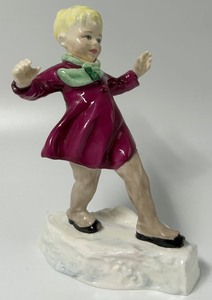 lot 286 image: Royal Worcester January Porcelain Figurine 3452