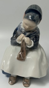 lot 299 image: Royal Copenhagen Girl Knitting Porcelain Figurine 1314