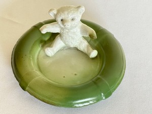 lot 388 image: Antique German Porcelain Bear Themed Pin Tray