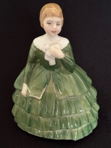 lot 121 image: Vintage Royal Doulton Porcelain Figurine Belle HN 2340