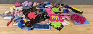 lot 123 image: NEW Large Assortment of Hair Accessories Bows, Headbands and More K