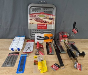 lot 107 image: NEW Assorted Kitchen Accessories and Gadgets&nbspGoodcook Premium Nonstick Broiler Pan Cover, Sunbeam Serving Tongs, Garlic Press, Tomato Coror, & More K