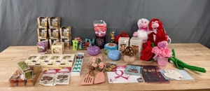 lot 140 image: NEW Scented Candles, Valentines Day Mugs and Decor, Ceramic Trinket and Jewelry Boxes and More Decorative Items K